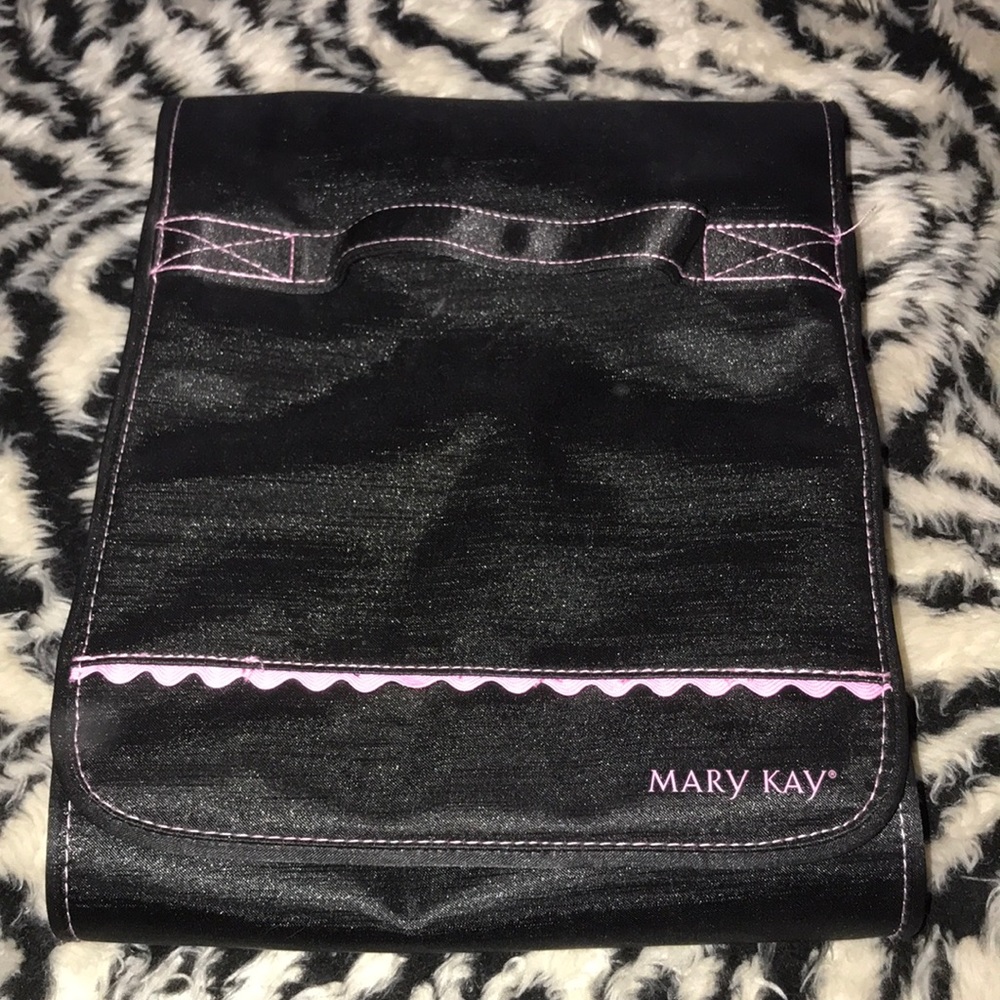Mary Kay roll up hanging case Black & Pink vintage